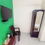 Green Tree Hotel-Near Vfs Global And Ramee Mall